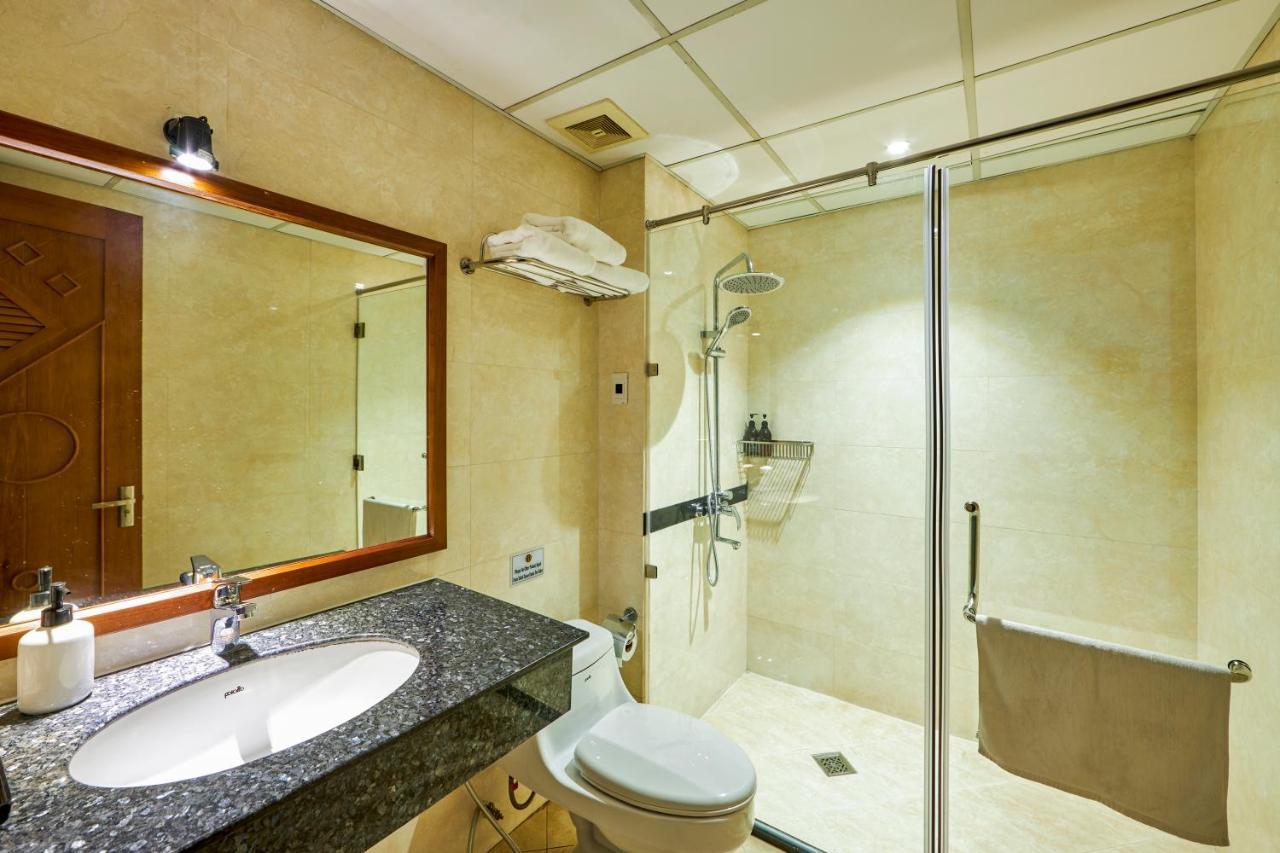 The Noble Swan Hotel Saigon Хошимин Экстерьер фото